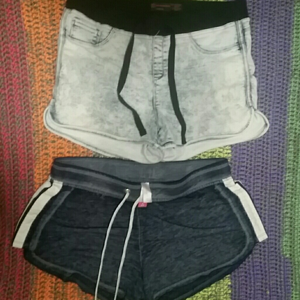 No Boundaries shorts